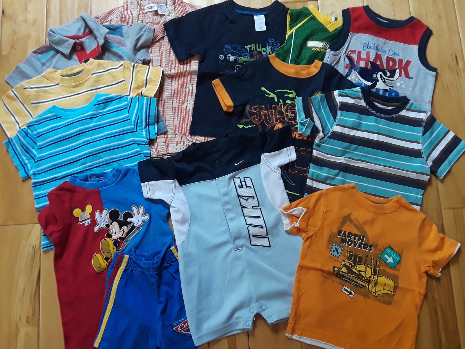 HUGE 28 Pc Baby Boy Clothes Mixed Lot Shorts Shirts Jeans Size 18Mo / 2T
