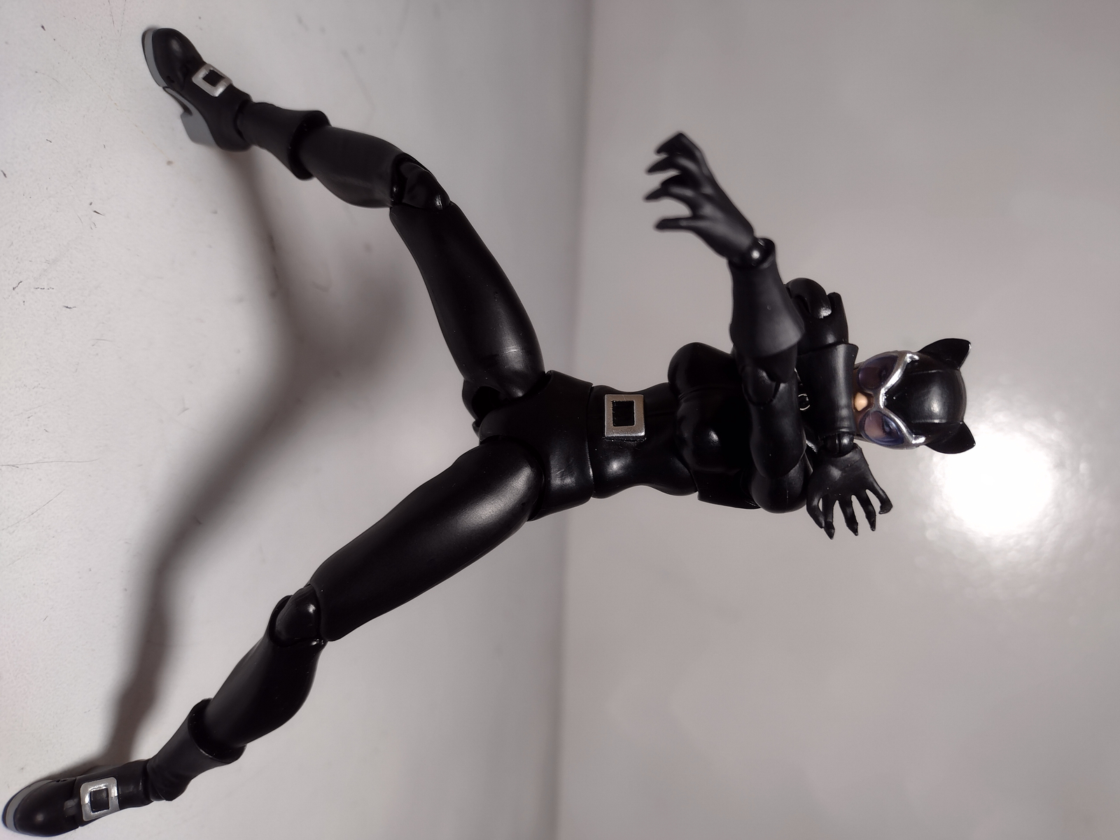 Mafex Catwoman No. 123 (Batman: Hush Ver.) Medicom Toy Mafex Catwoman No. 123 (Batman: Hush Ver.) Medicom Toy