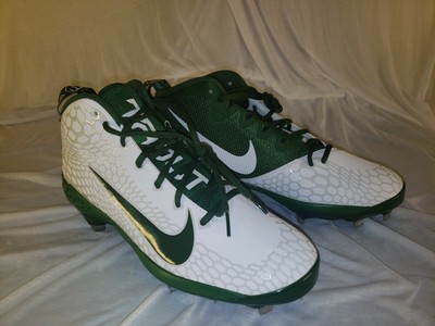 baseball cleats size 10