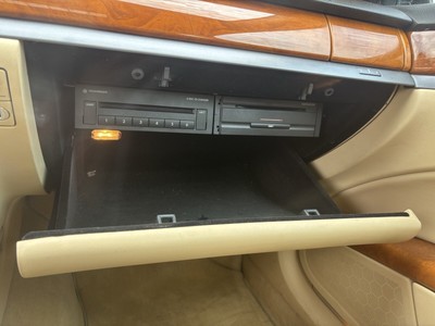 image 4 of interior