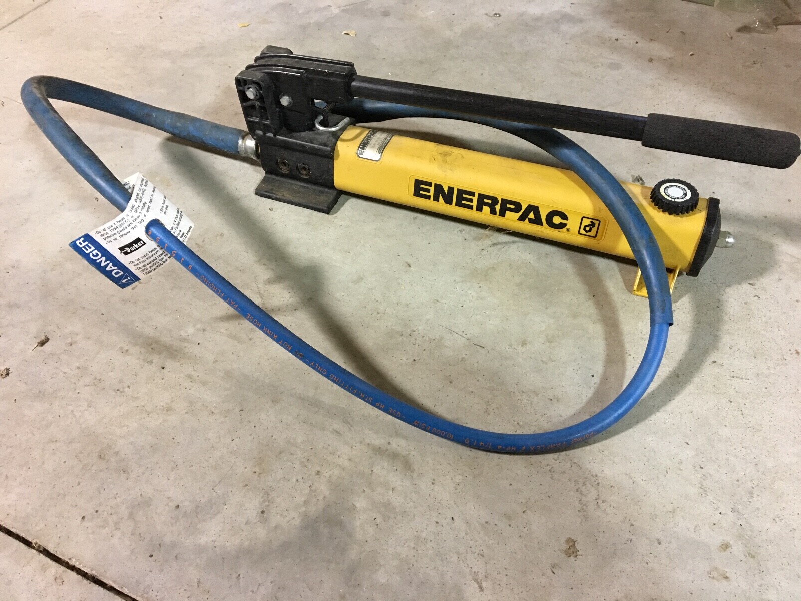 Parker KarryKrimp Hydraulic Hose Crimper - Enerpac Hand Pump + 5 dies