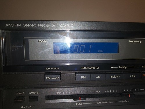 Technics SA-190 AM/FM Stereo Receiver with Quartz Digital Synthesizer