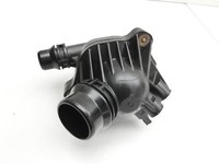 BMW E90 325i 09-13 3,0 160KW Thermostat Flansch Thermostatgehäuse BMW E90 325i 09-13 16.09.2011 7549476 11537549476... Vorschau 2
