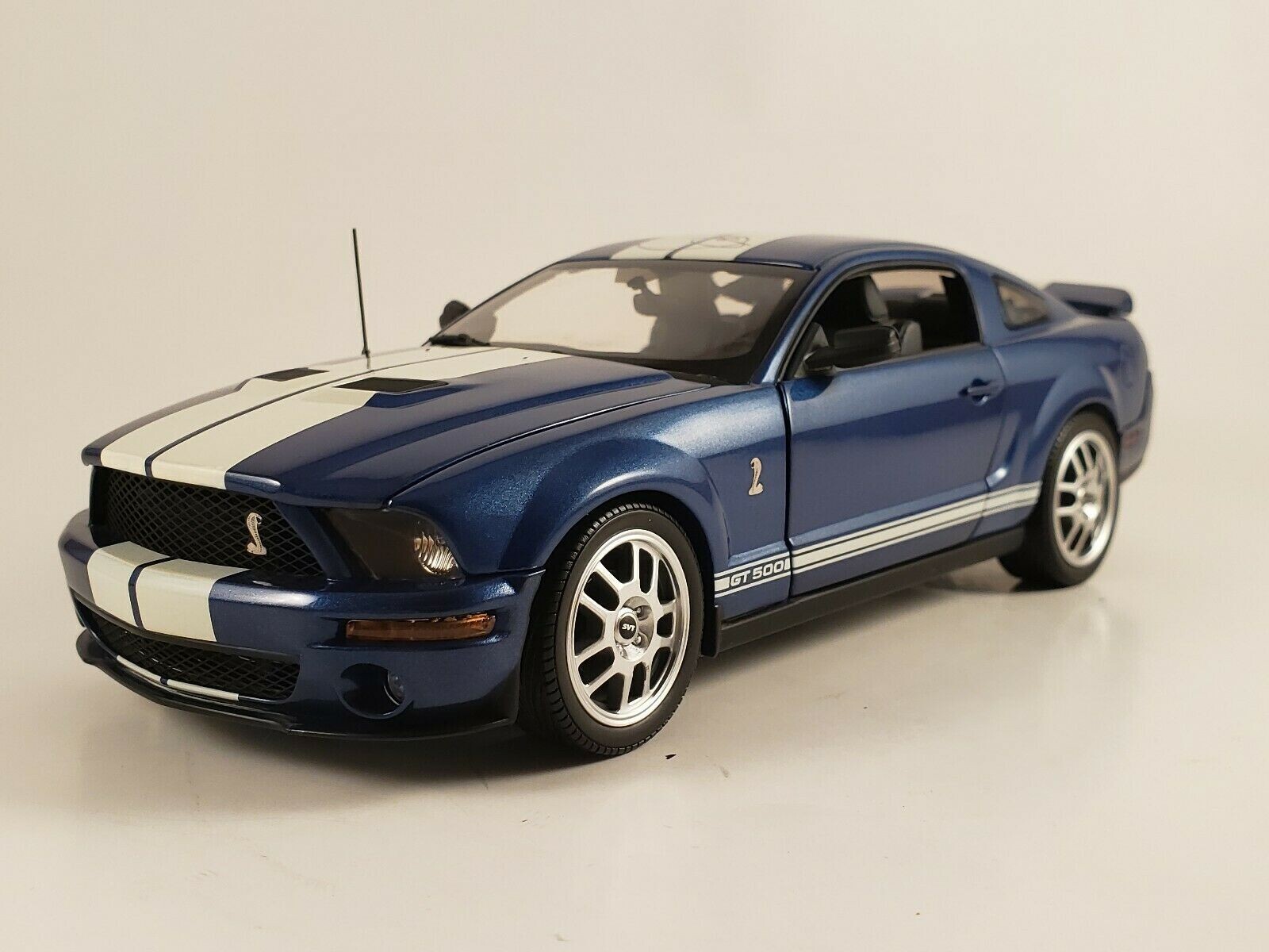 FRANKLIN MINT 2007 SHELBY GT500 FORD COUPE 1:24 BLUE WHITE