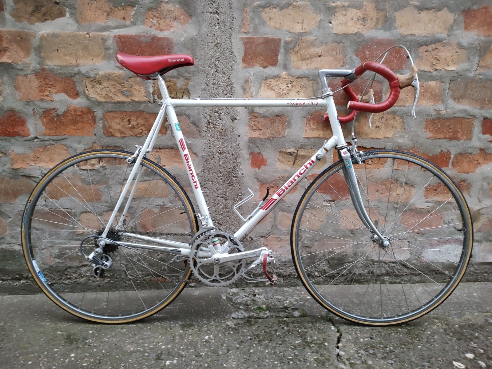 Bianchi レッド COLUMBUS ロードバイク BIANCHI REKORD 910S COLUMBUS TUBING SHIMANO 600 6207 59X58CM