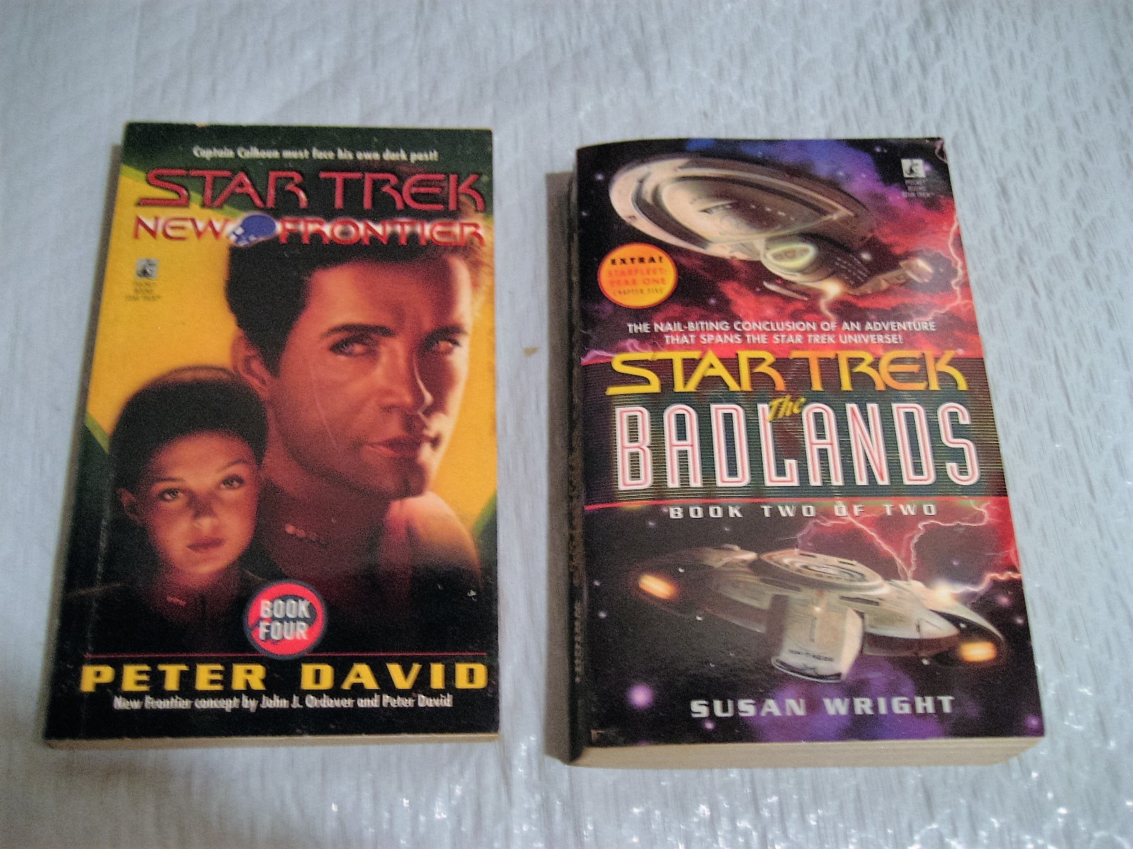 STAR TREK PAPERBACK BOOKS -MIXED LOT OF 27