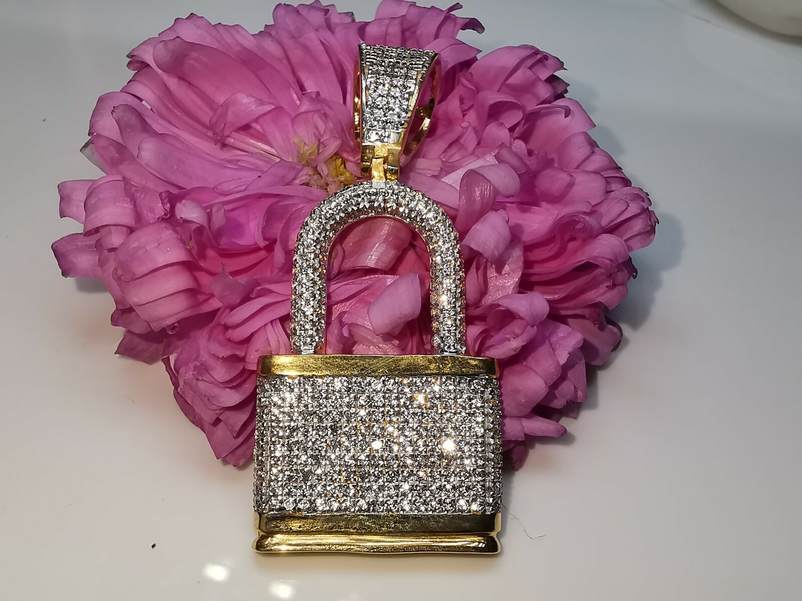 Pre-owned Online0369 1.16ct Tester Passing Moissanite Unisex Lock Charm Pendant 925 Silver Gift In White