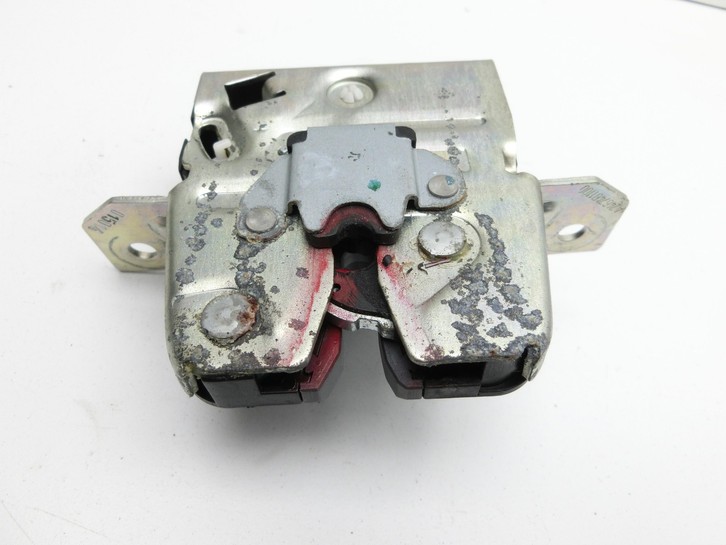 Mercedes W176 A200 12-15 Schloss f. Heckklappe Heckklappenschloss Verriegelung Mercedes W176 A200 12-15 28.01.2015... Vorschau 2
