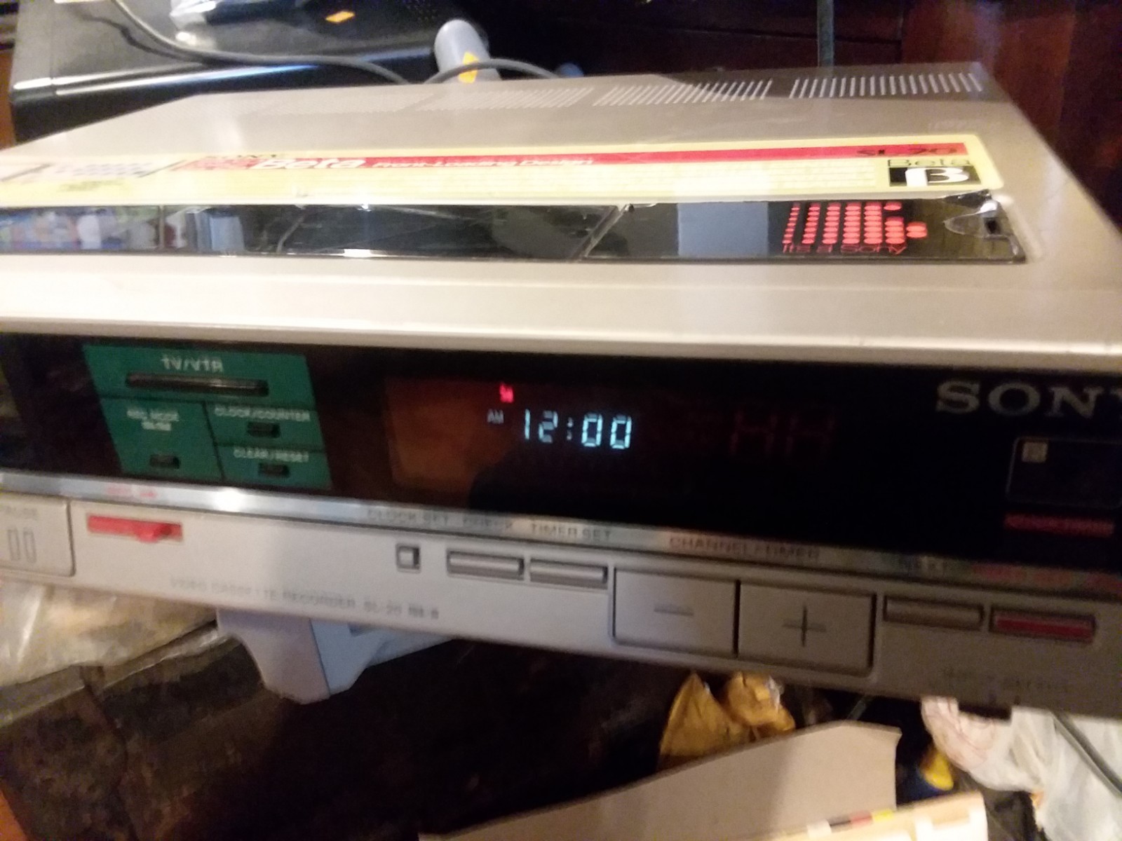 Sony Beta SL-20 Betamax vintage VCR Japan Untested parts or repair only