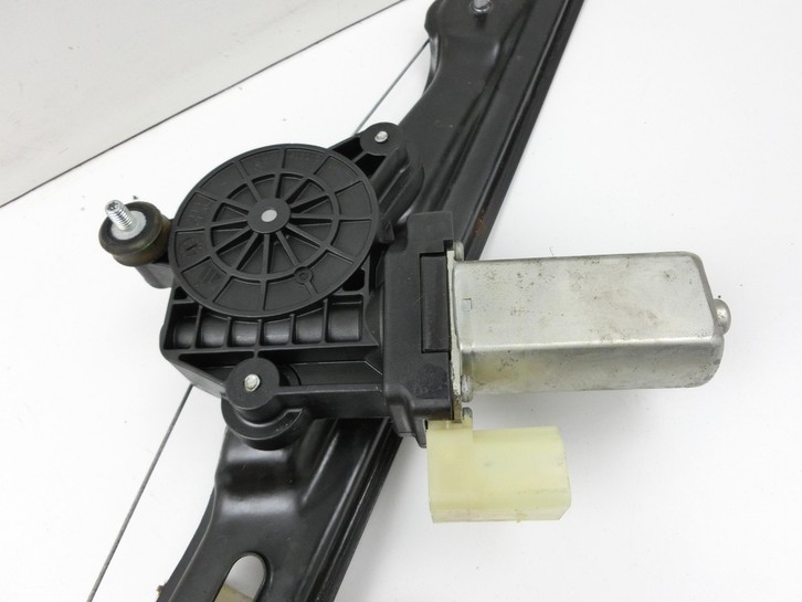 BMW 1er 116i F20 11-15 5T Fensterhebermotor mit Fensterheber Rechts Hinten BMW 1er 116i F20 11-15 20.10.2011... Bild 2