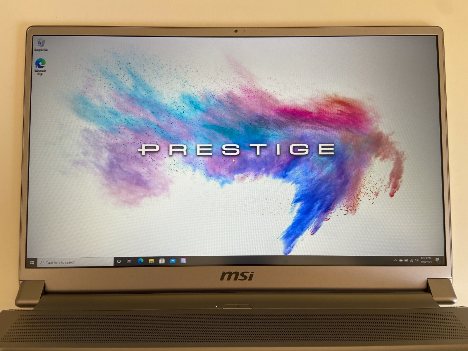 MSI P75 Creator 9SF ノートパソコン 4K MSI P75 Creator 9SF 17.3