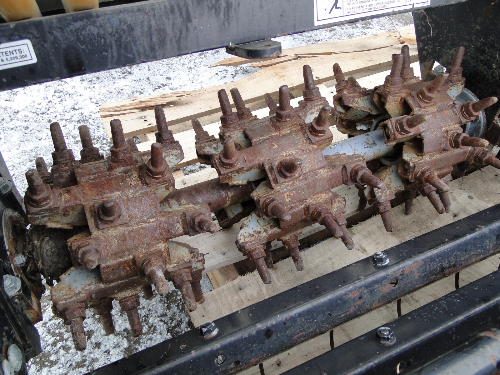 First Products AERA-VATOR UA60/SB60 Aerator/Overseeder/Thatcher 3 Point Seeder