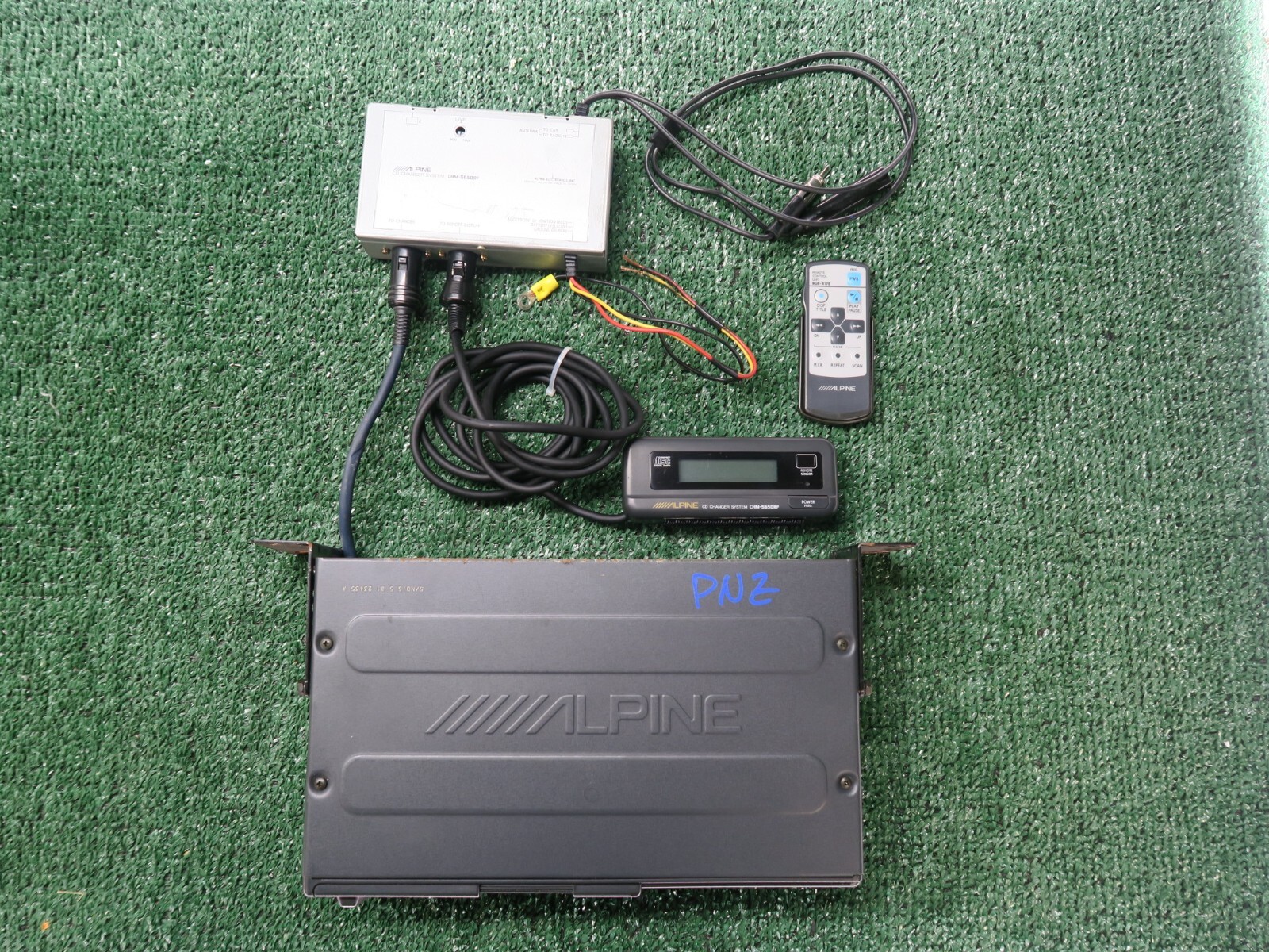 Vintage Alpine CD Shuttle CHM-S600 CHM-S650RF 6 CD Changer Vintage Alpine CD Shuttle CHM-S600 CHM-S650RF 6 CD Changer