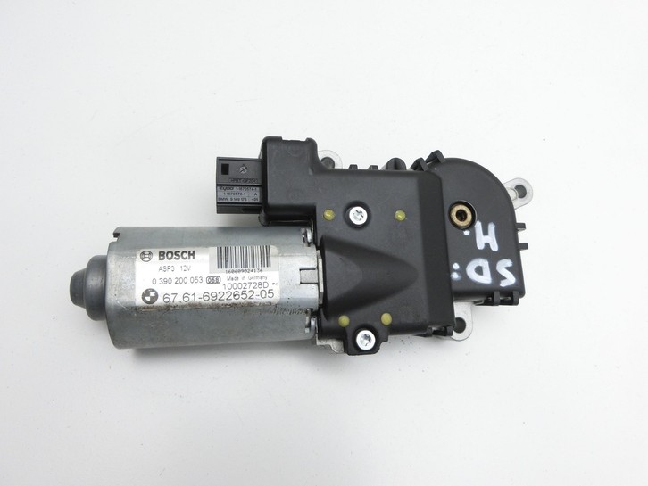 BMW E91 320i LCI 08-11 Schiebedachmotor Pos.2 Hinten BMW E91 320i LCI 08-11 31.08.2009 67616922652 6922652... Bild 4