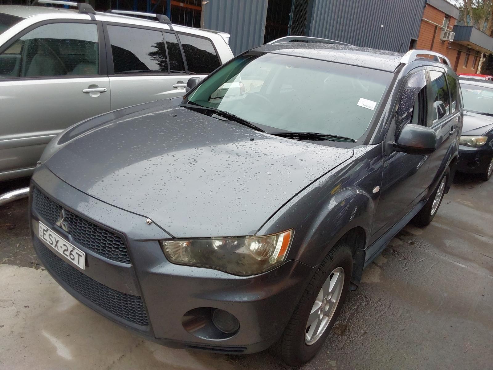MITSUBISHI OUTLANDER ZH 09/2009-10/2012 LEFT FRONT DOOR - thumbnail 3