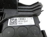 Audi A4 8W B9 15-19 TDI 2,0 110KW Stromverteiler Hybrid Stromsteuergerät Audi A4 8W B9 15-19 05.04.2016 8W0941823... Vorschau 6