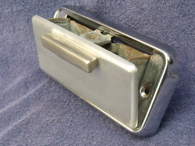 1961-66 Studebaker Lark-type Cars & Station Wagons ~ Rear Ash Tray Assembly