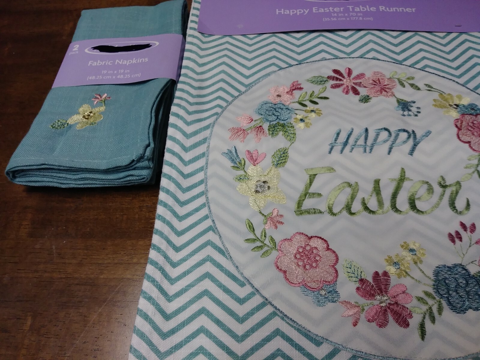 HOLIDAY HOME HAPPY EASTER TABLE RUNNER 14