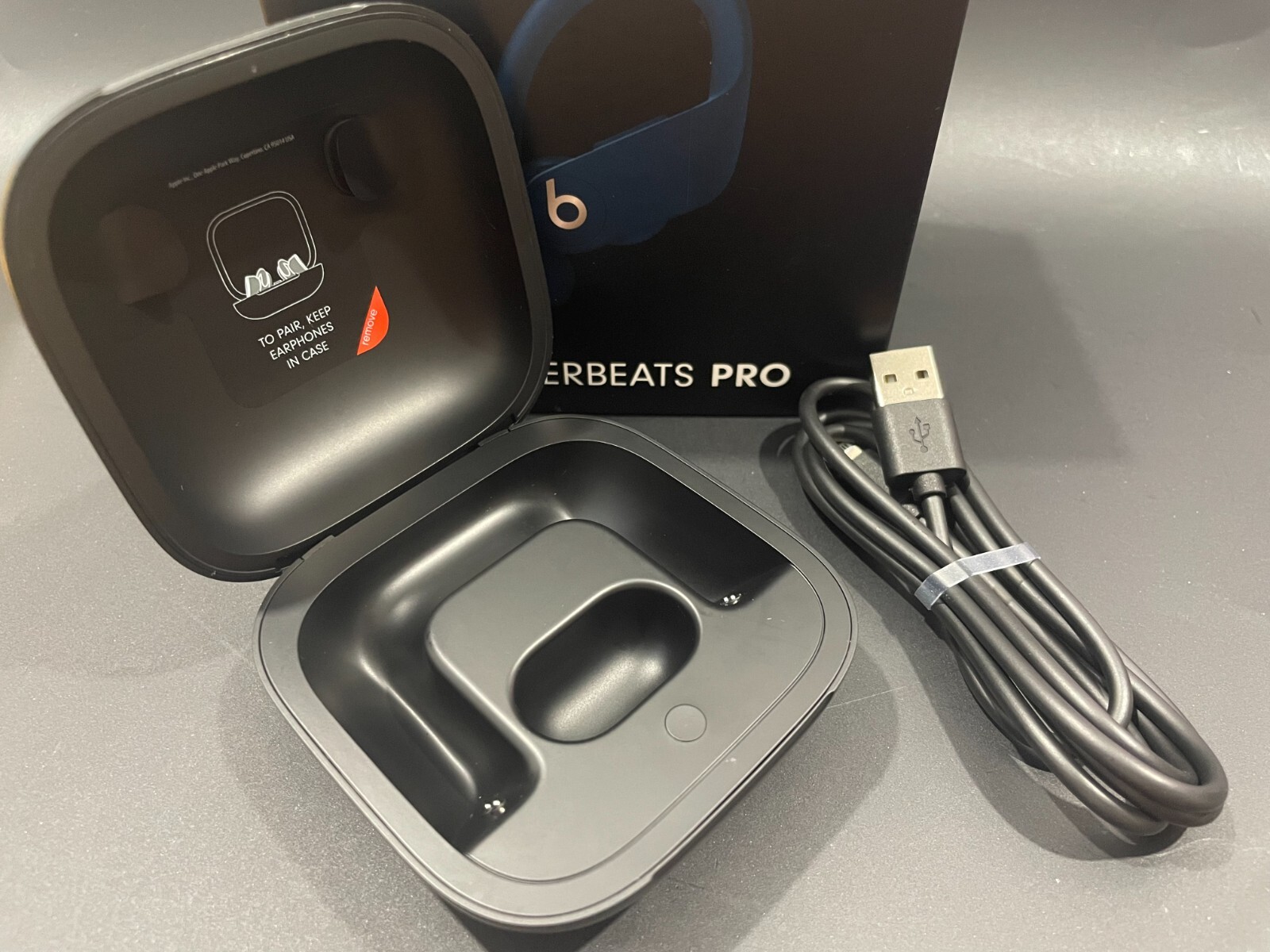 Apple - PowerBeats pro ケース＋片耳のみ　右 Powerbeats Pro Wireless Earbuds Apple H1 Chip Class 1
