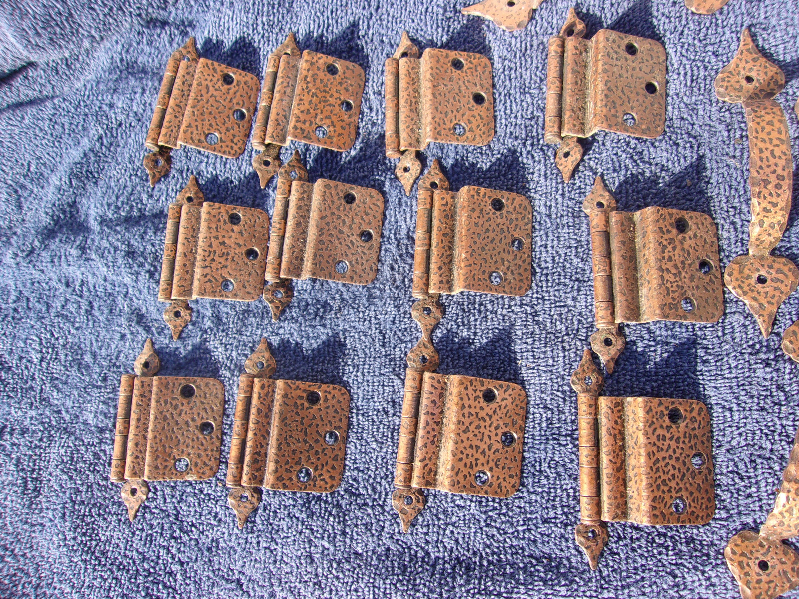 Big Lot 1970s Hammered Copper Style Hinges Door Cabinet Pulls Used Decent