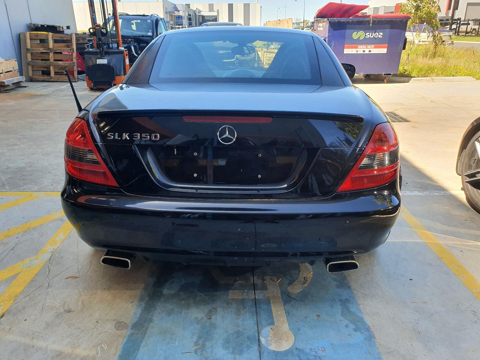 2009 Slk MERCEDES GLOVE BOX R171 09/04-06/11 P/N 1716804887 image 9