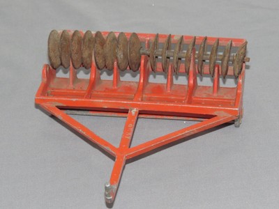 Vintage COCKSHUTT 1:16 Grain Drill orange SLIK rare!