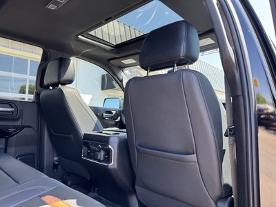 image 4 of interior