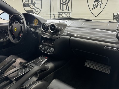 image 4 of interior