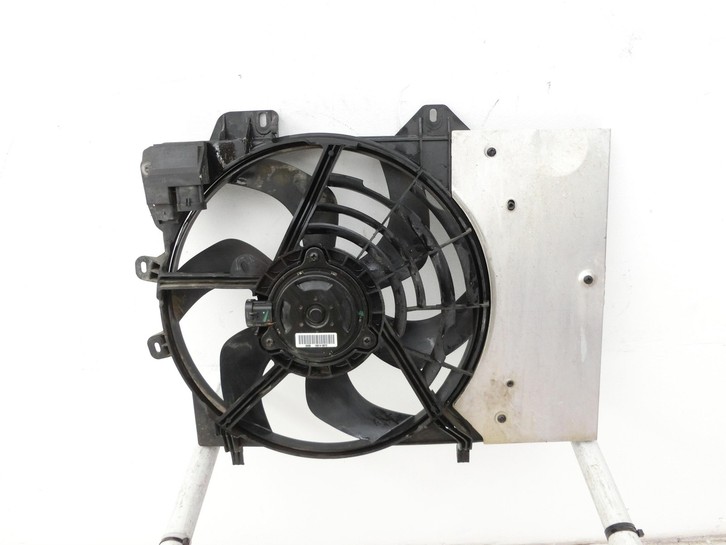 Citroen C4 Cactus 14-18 HDI 1,6 68KW Lüfter Ventilator f. Kühler Citroen C4 Cactus 14-18 01.01.2015 1253Q0 gebraucht Vorschau 5