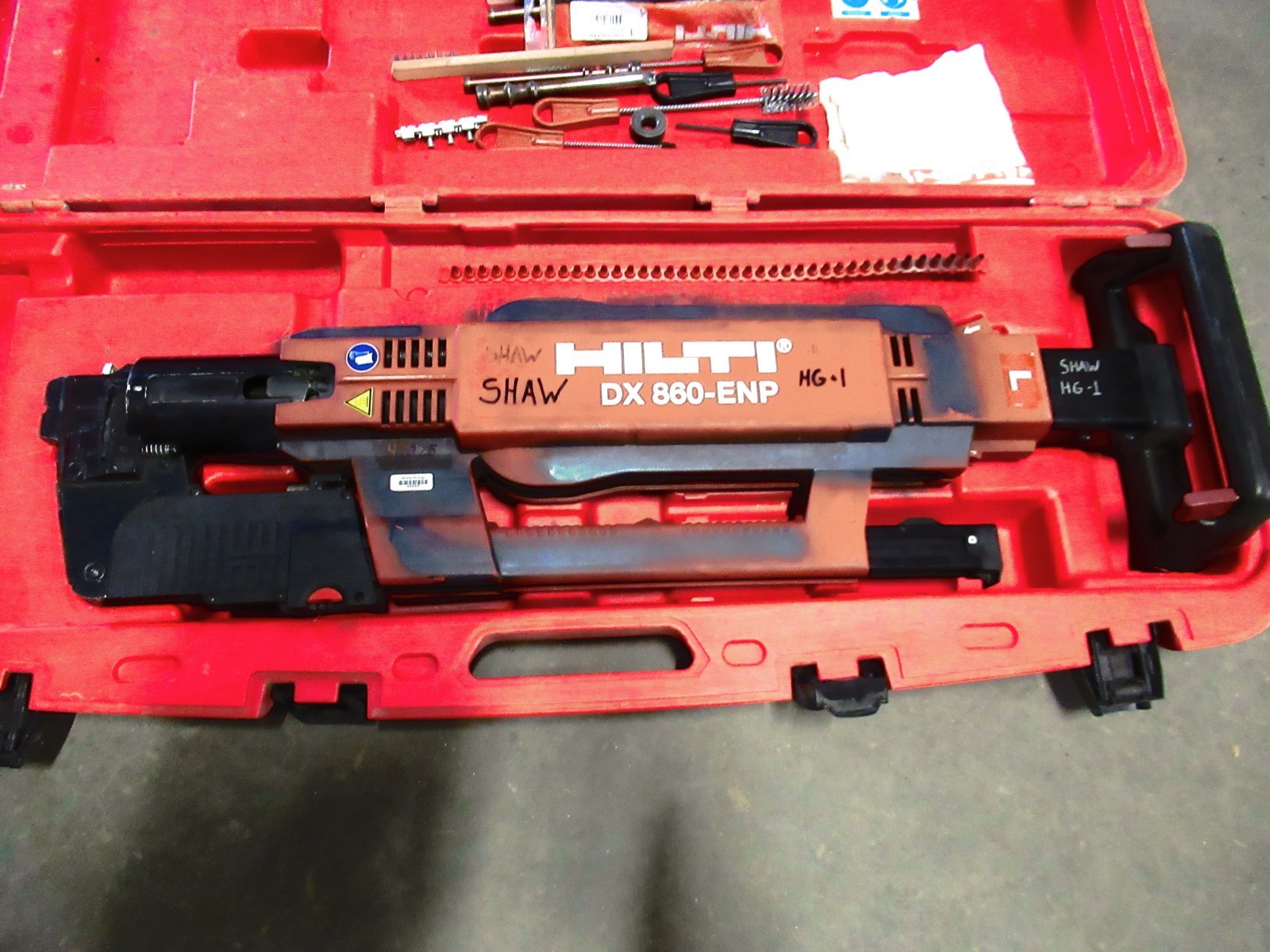 HILTI DX860-ENP STAND-UP POWDER ACTUATED NAILER