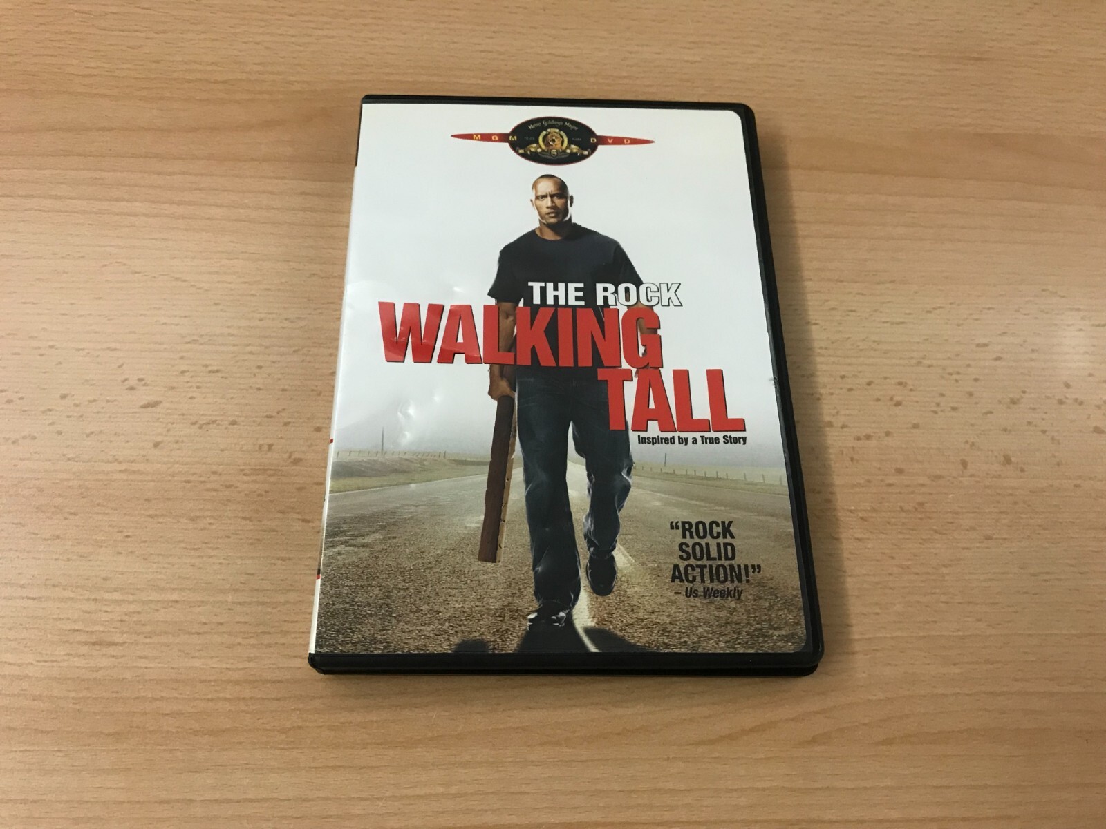 2004 - MGM Home Entertainment - The Rock Walking Tall - DVD