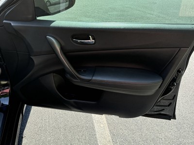 image 11 of interior