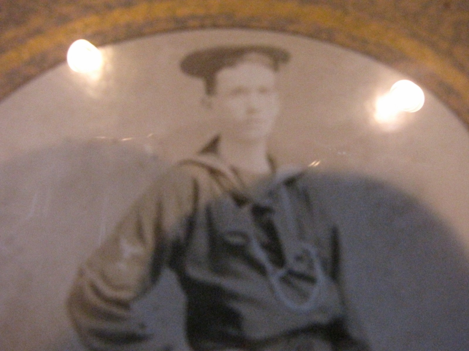 SPANISH AMERICAN WAR SOLDIER, IS FABULOUS ORNATE VICTORIAN FRAME