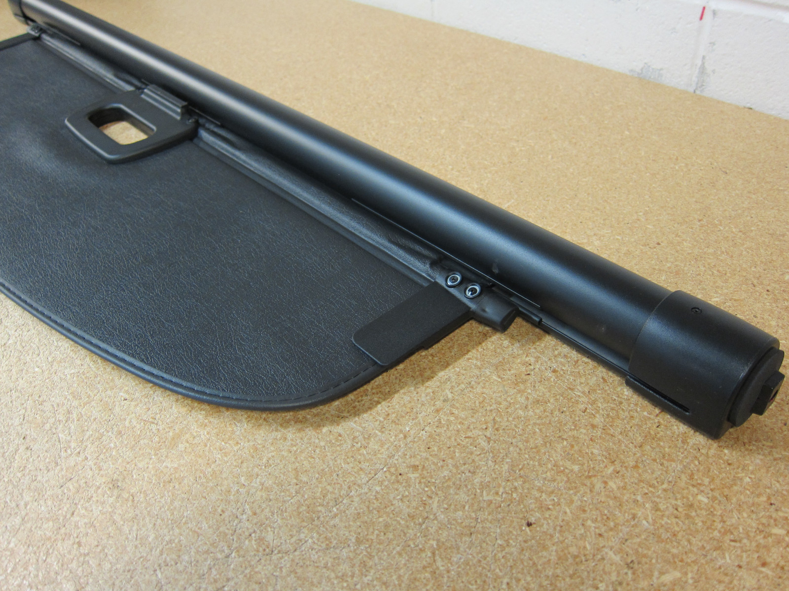 2014-2018-Jeep-Cherokee-Black-Cargo-Area-Cover-Security-...