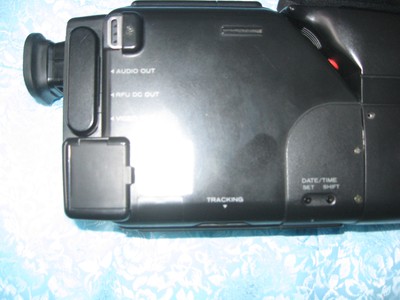 Complete Hitachi integrated vhs camera and video vm-cia with case