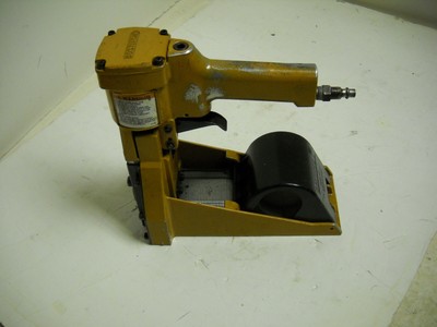 Bostitch D60 Roll Carton Closing Stapler Works good!!