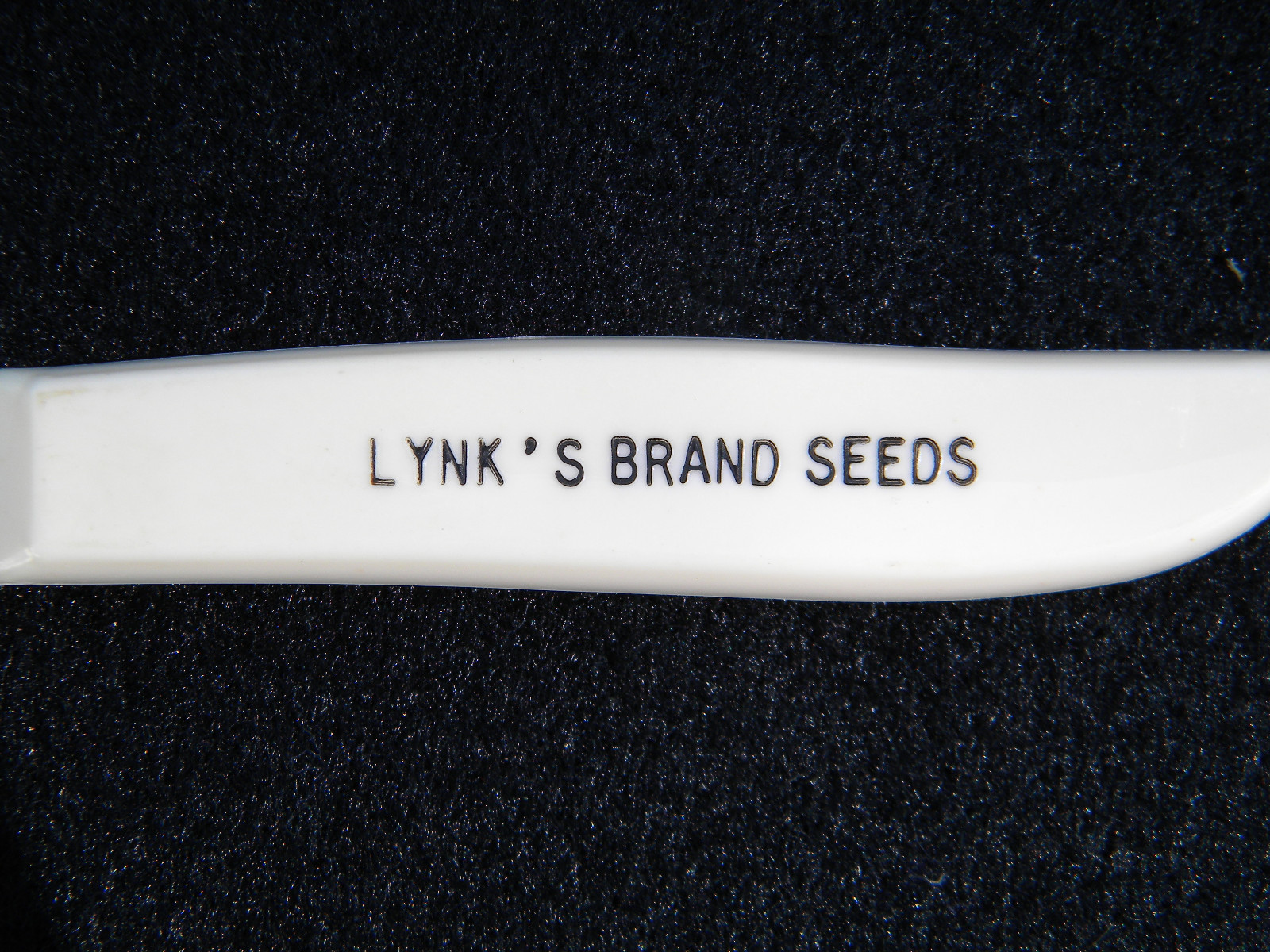Lynk's Brand Seed Knife