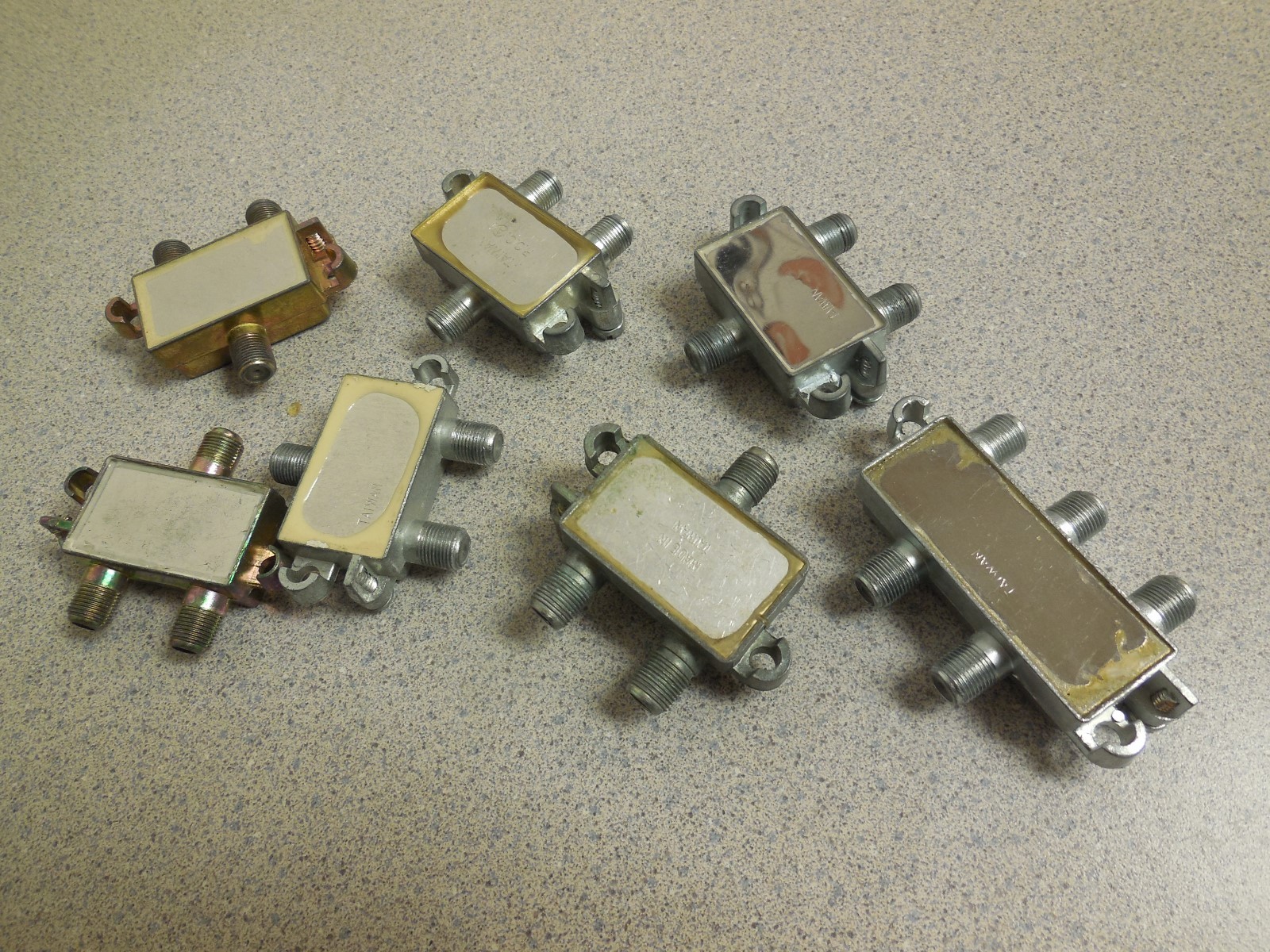 2 way cable  splitter Lot