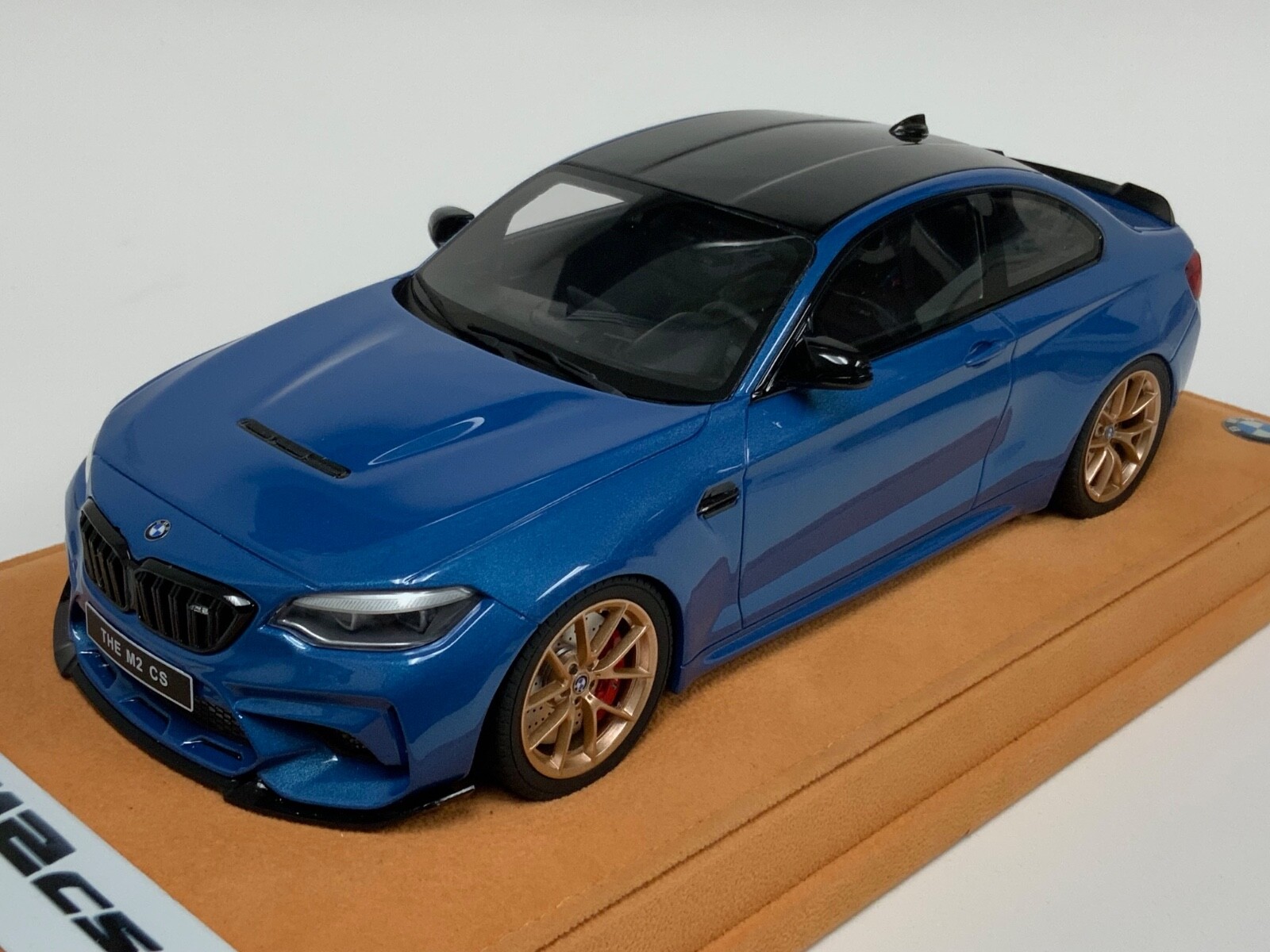 1/18 BMW 2シリーズ　クーペ　M235i F22　ミニカー　ブルー Amazon.com: 2019 M2 (F22) CS Misano Blue Metallic with Black