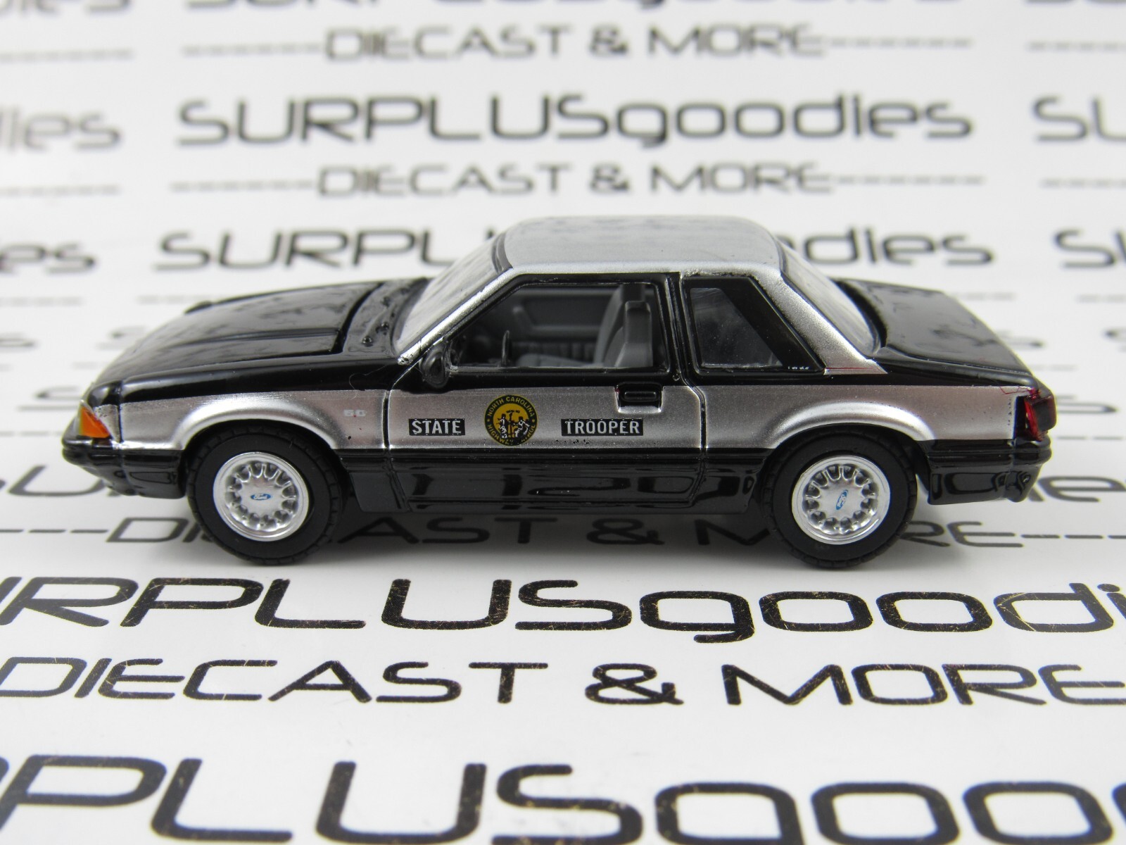 Greenlight 1:64 LOOSE North Carolina NC Highway Patrol 1993 Greenlight 1:64 LOOSE North Carolina NC Highway Patrol 1993