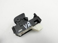 Toyota Auris II E18 15-19 Schalter Regler für Sitzheizung Rechts Toyota Auris II E18 15-19 01.06.2016 192801 gebraucht Vorschau 2