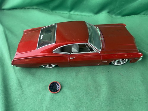 ミニカー DUB CITY 1987 CHEVY IMPALA SS 1/24 Jada 1/24 Dub