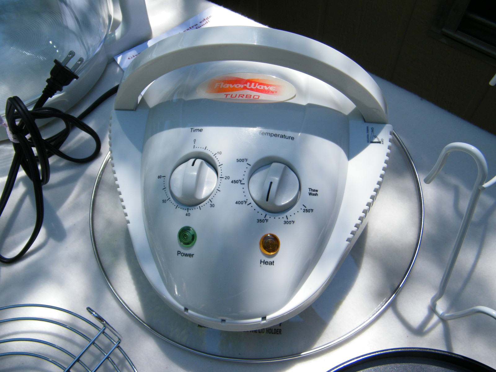 Thane Flavorwave Turbo Convection Oven Deluxe Edition AX-767MH 1300 Watts NEW??