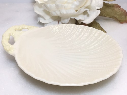 Belleek Ireland Shell Small Catch all Tray / dish 5th/2nd Green Mark 1955-65