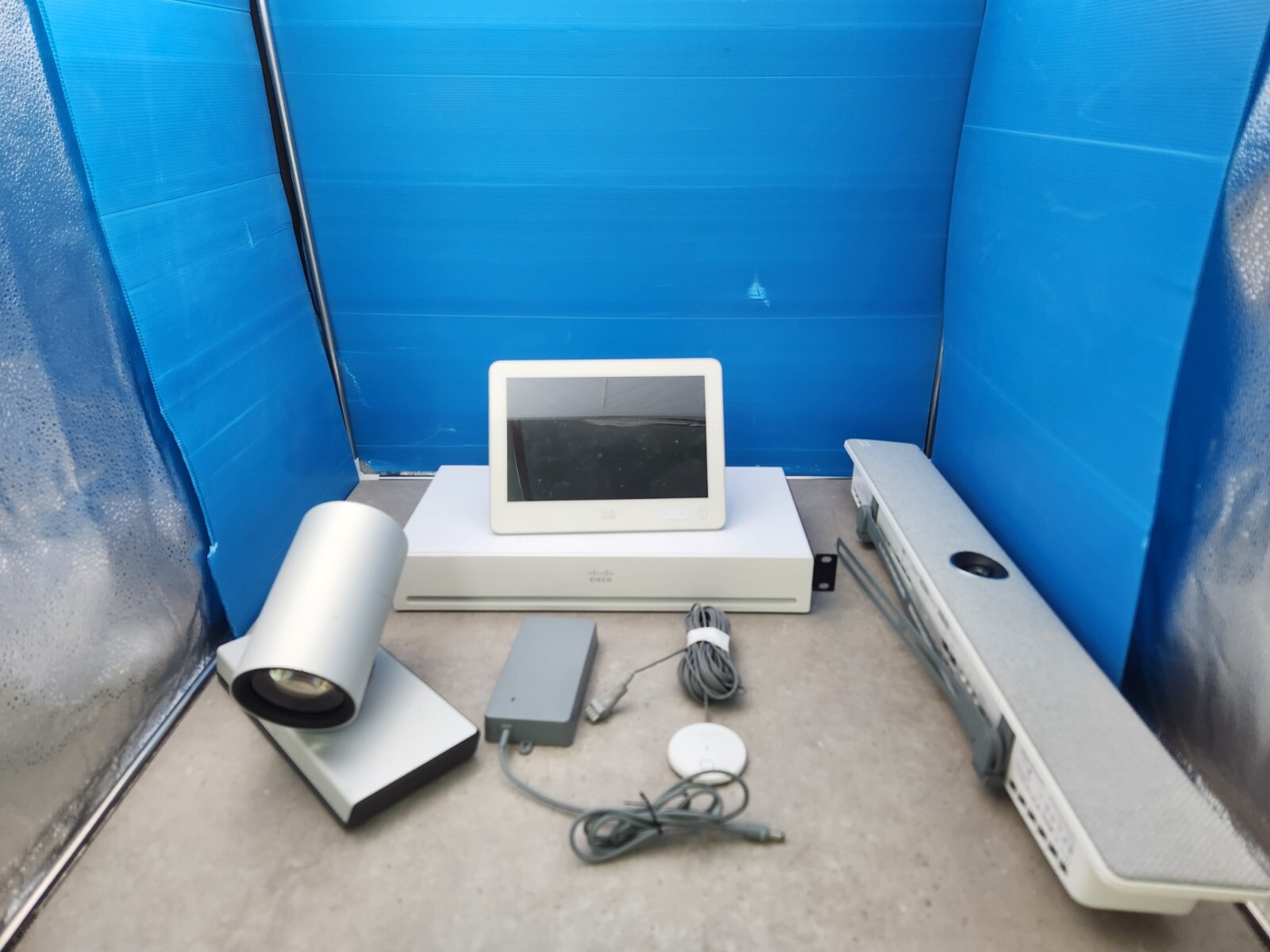 CISCO - ＣＩＳＣＯ テレビ会議システム CS-KIT-S-UNIT/コントロールユニット CTS-CTRL-DV10V03 楽天市場】【中古】 CISCO テレビ会議システム CS-KIT-S