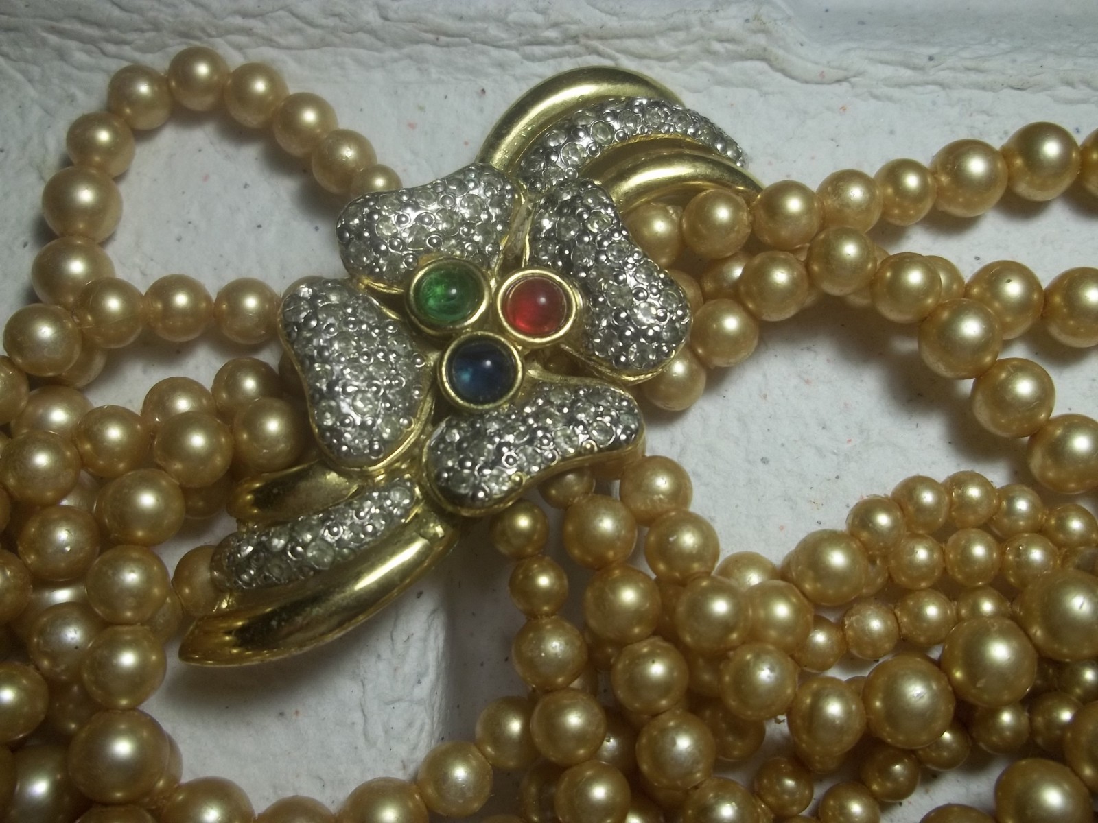 vintage vogue bijoux  6 strand pearl necklace