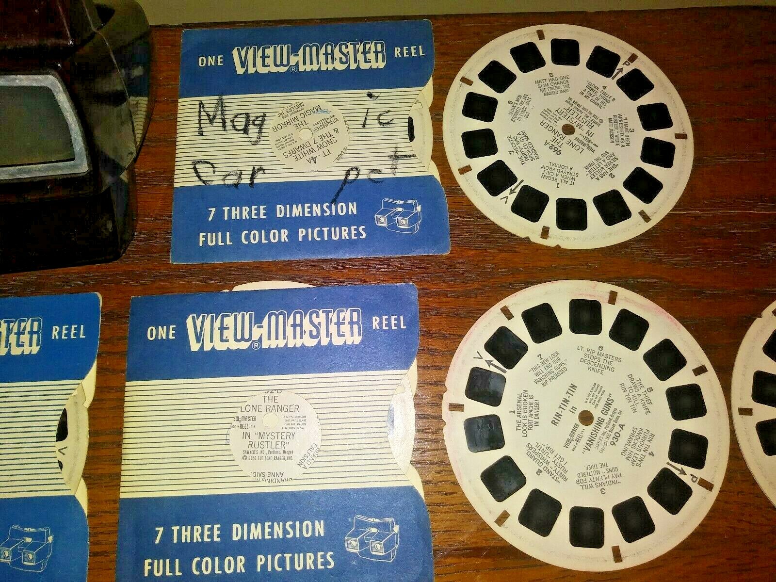 VINTAGE VIEW-MASTER 3-Dimensional viewer Model E in box with 13 reels Sawyers