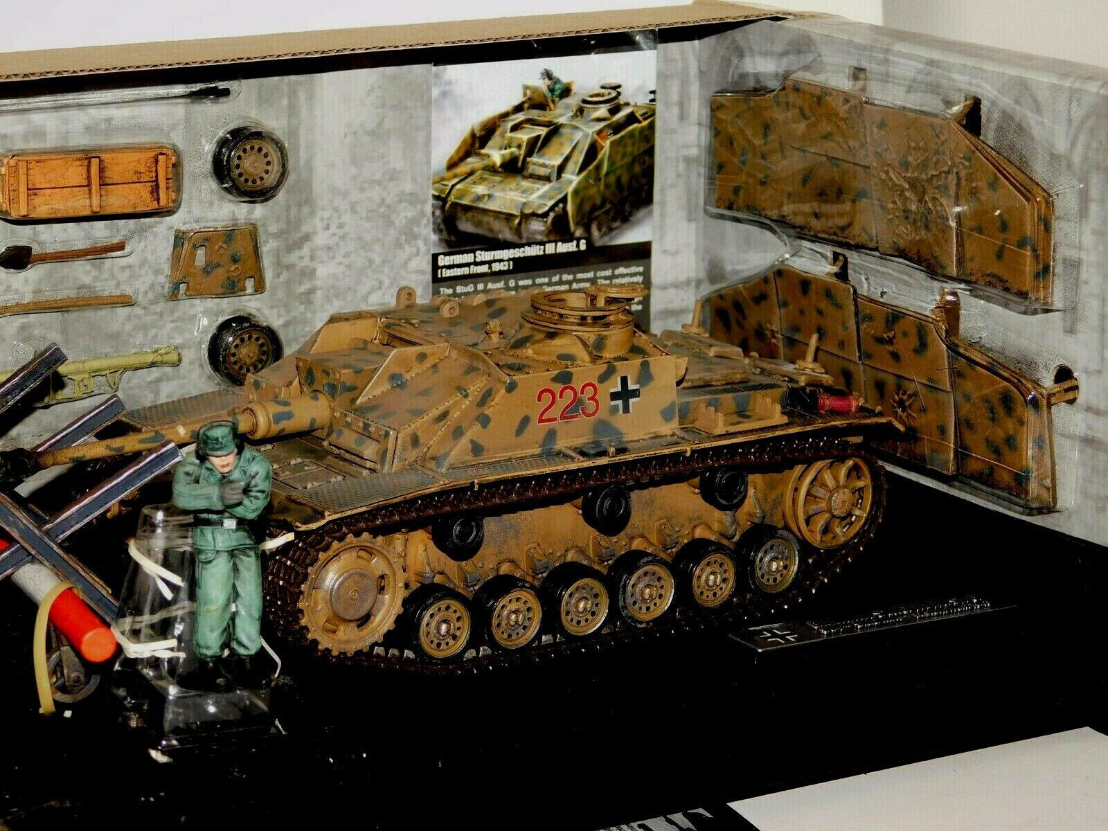 FORCES OF VALOR German Sturmgeschütz III Amazon.com: Forces of Valor German STURMGESCHÜTZ III AUSF.G
