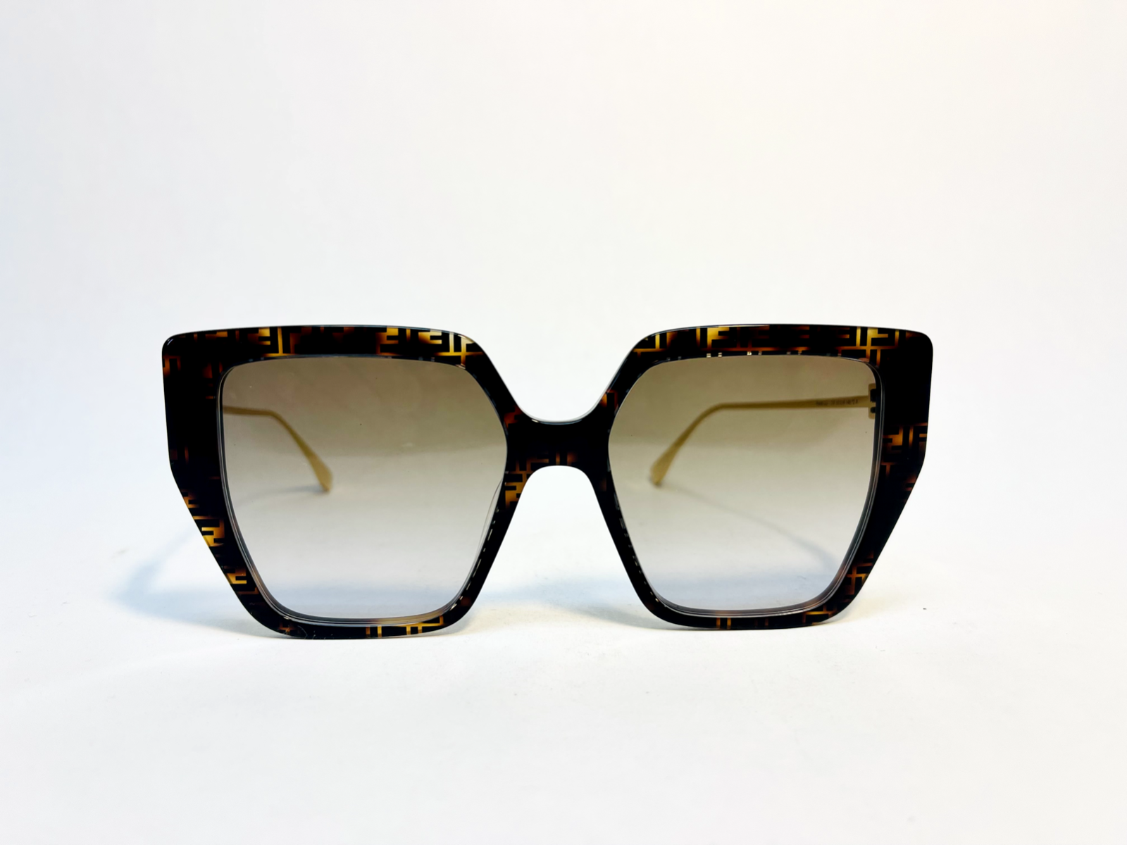 Pre-owned Fendi Baguette 40012 Brown Gold Ff Print Oversized Fashion Sunglasses Fe40012u