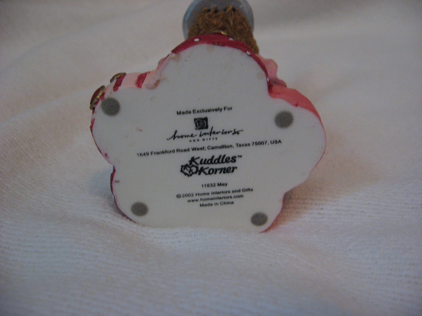 GREAT KUDDLES KORNER FIGURINE MAY  11832